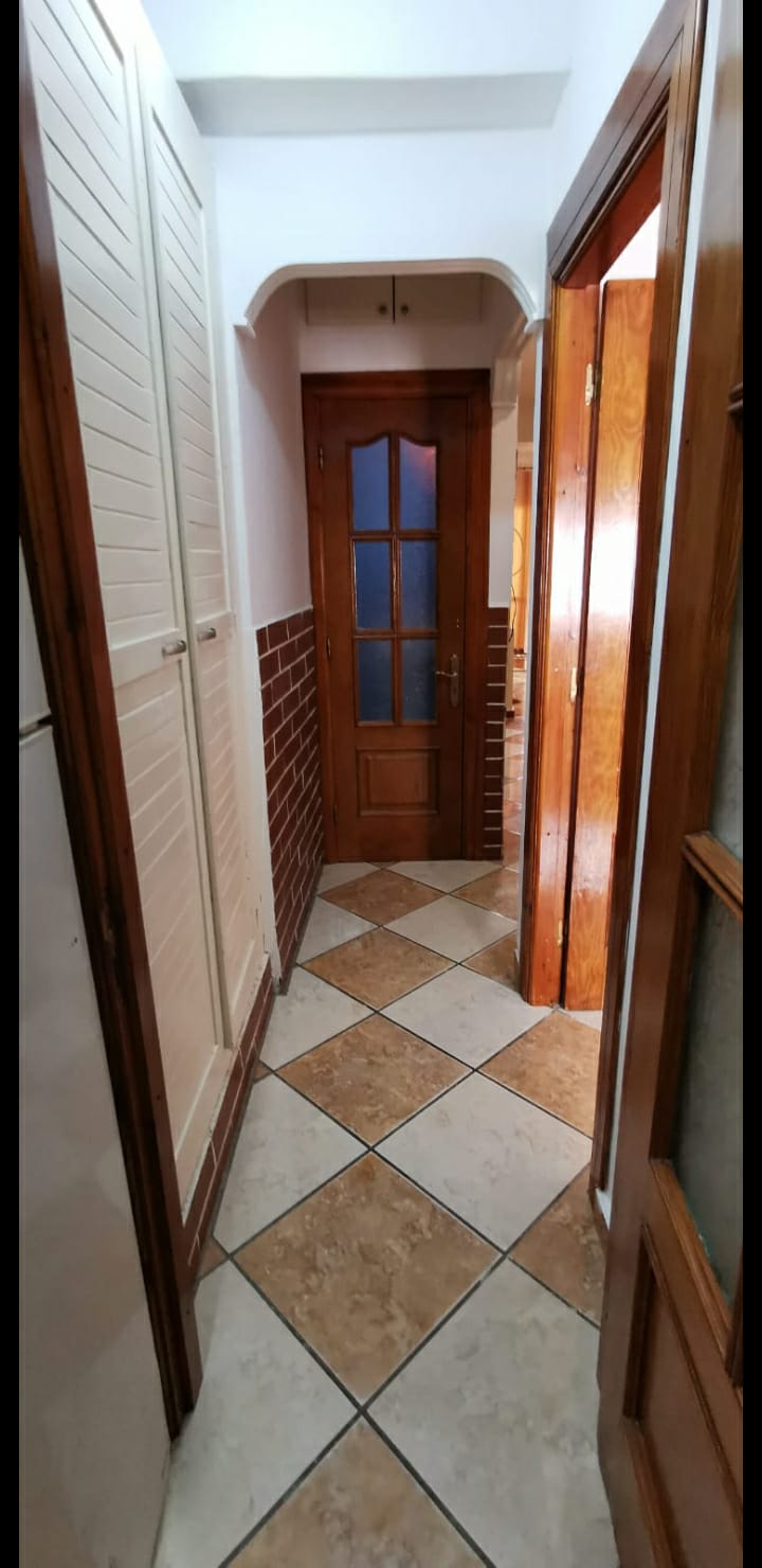 Appartement à louer à courniche martil chambre salon balcon 60 mètres 2ème étage