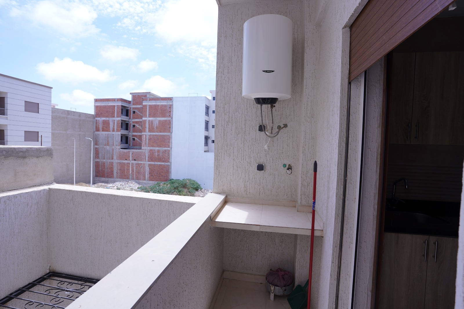 appartement à louer à matil à riad sofia 2 chambre salon 2 balcon 69mètres 2ème étage 